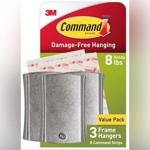 NEW Command 8 lb Jumbo Universal Picture Hanger, 3 Frame Hangers
